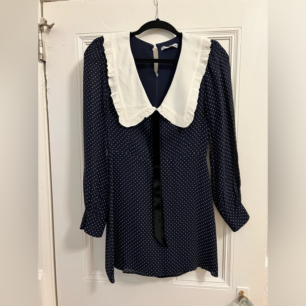 Reformation Edalene Dress, Navy Polka Dot size 4/6